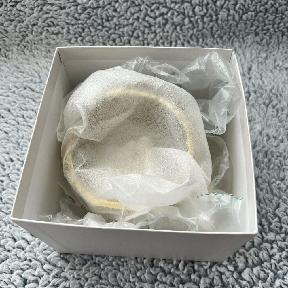 Bongelli Preziosi Nativity Three Figures In One-Piece Set Gold White NEW in Box - Picture 5 of 16